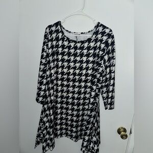 Nuggles Blouse (Sharkbite)